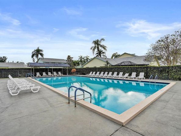 9132 SW 20th St B, Boca Raton FL 33428