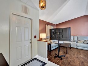 9132 SW 20th St B, Boca Raton FL 33428