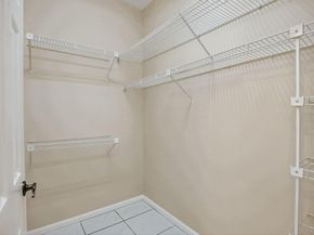 9401 NW 18th Dr, Plantation FL 33322