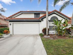 9401 NW 18th Dr, Plantation FL 33322