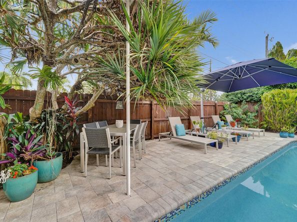 3370 NE 17th Ave, Oakland Park FL 33334