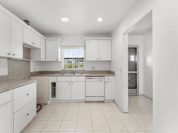 2638 Gately Drive E 1, West Palm Beach FL 33415