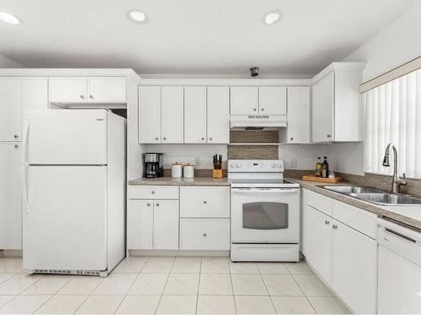 2638 Gately Drive E 1, West Palm Beach FL 33415