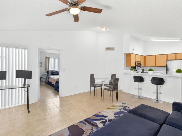 2550 SW 18th Terrace 2005, Fort Lauderdale FL 33315