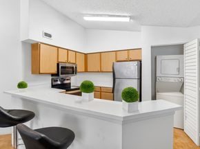 2550 SW 18th Terrace 2005, Fort Lauderdale FL 33315