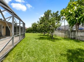 106 Venetian Lane, Royal Palm Beach FL 33411