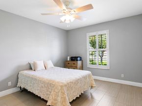 106 Venetian Lane, Royal Palm Beach FL 33411