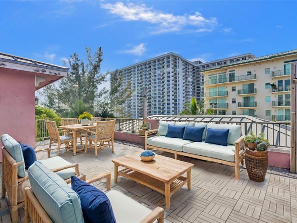 3213 NE 5th St #202, Pompano Beach FL 33062
