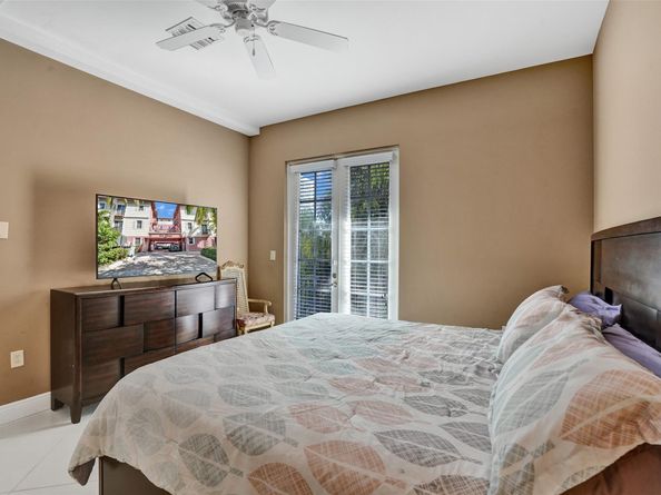 3213 NE 5th St #202, Pompano Beach FL 33062