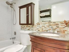 400 Village Green Circle W 212, Palm Springs FL 33461