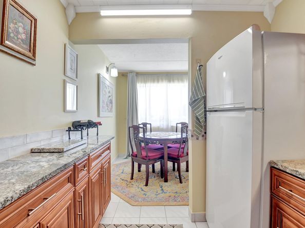 400 Village Green Circle W 212, Palm Springs FL 33461