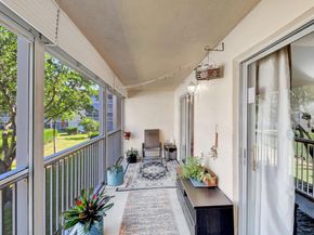400 Village Green Circle W 212, Palm Springs FL 33461