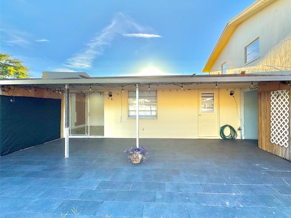 3005 1/2 NW 68th St 9D, Fort Lauderdale FL 33309