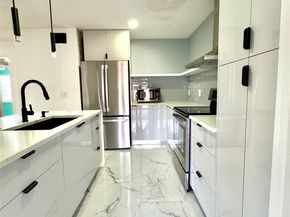 3005 1/2 NW 68th St 9D, Fort Lauderdale FL 33309