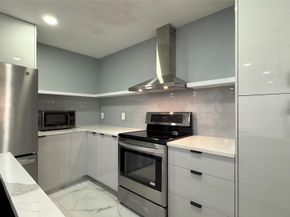 3005 1/2 NW 68th St 9D, Fort Lauderdale FL 33309