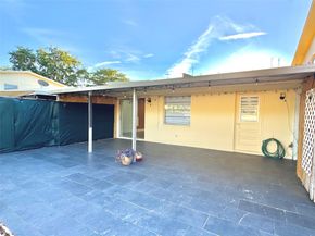 3005 1/2 NW 68th St 9D, Fort Lauderdale FL 33309