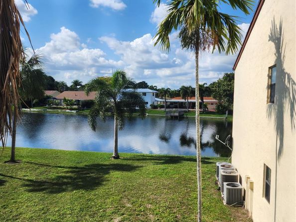 11358 Taft St 11358, Pembroke Pines FL 33026