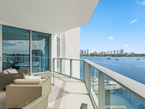 17301 Biscayne Boulevard 707, North Miami Beach FL 33160