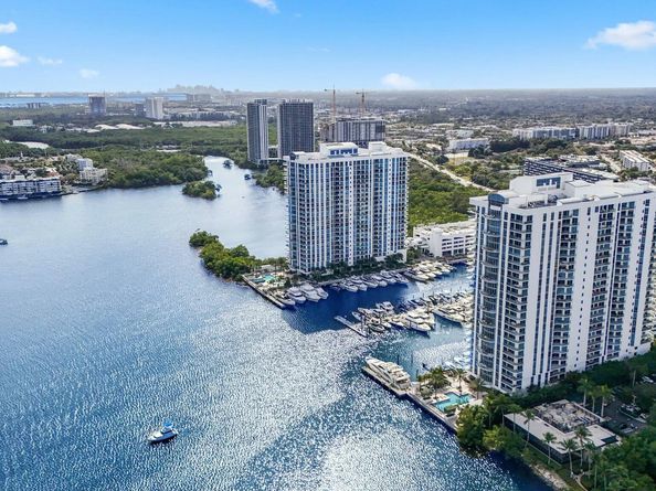 17301 Biscayne Boulevard 707, North Miami Beach FL 33160