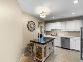 24 W Lexington Lane W C, Palm Beach Gardens FL 33418