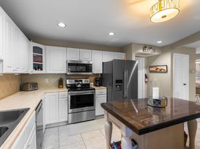 24 W Lexington Lane W C, Palm Beach Gardens FL 33418