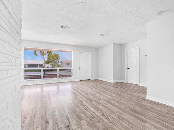 2871 NW 18TH Ct, Fort Lauderdale FL 33311