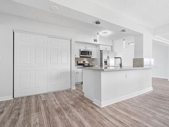 2871 NW 18TH Ct, Fort Lauderdale FL 33311