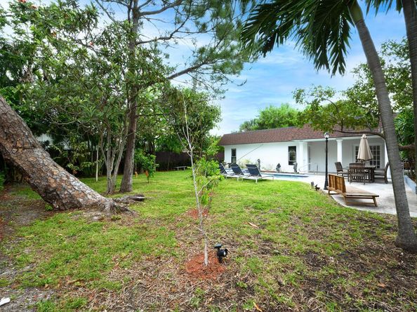 1629 S Lakeside Drive, Lake Worth Beach FL 33460