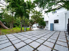 1629 S Lakeside Drive, Lake Worth Beach FL 33460