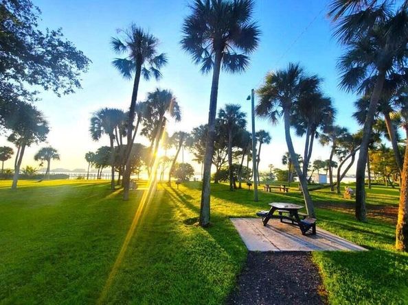 1629 S Lakeside Drive, Lake Worth Beach FL 33460