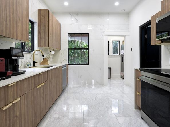 1629 S Lakeside Drive, Lake Worth Beach FL 33460