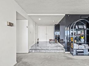 1900 Consulate Place 2001, West Palm Beach FL 33401