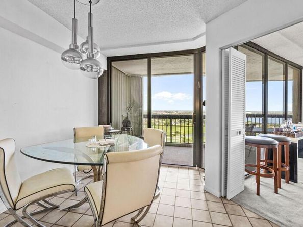 1900 Consulate Place 2001, West Palm Beach FL 33401
