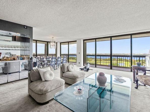 1900 Consulate Place 2001, West Palm Beach FL 33401