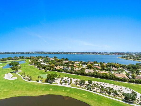 1900 Consulate Place 2001, West Palm Beach FL 33401