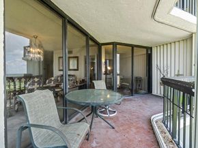 1900 Consulate Place 2001, West Palm Beach FL 33401