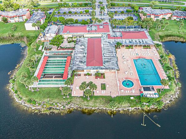 104 Lake Barbara Drive, West Palm Beach FL 33411