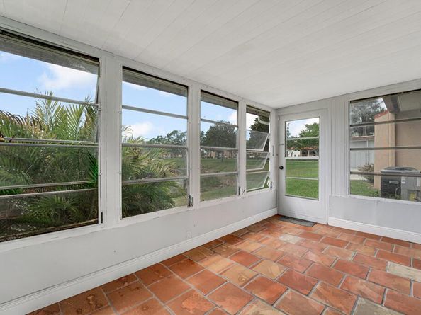 104 Lake Barbara Drive, West Palm Beach FL 33411