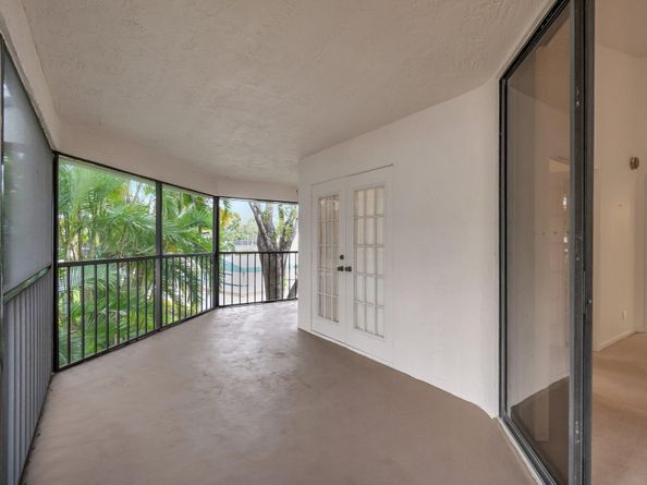 7509 Glendevon Lane 1005, Delray Beach FL 33446