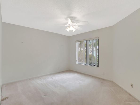 7509 Glendevon Lane 1005, Delray Beach FL 33446