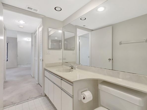 7509 Glendevon Lane 1005, Delray Beach FL 33446