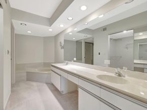 7509 Glendevon Lane 1005, Delray Beach FL 33446
