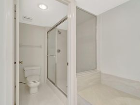 7509 Glendevon Lane 1005, Delray Beach FL 33446