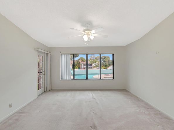 7509 Glendevon Lane 1005, Delray Beach FL 33446