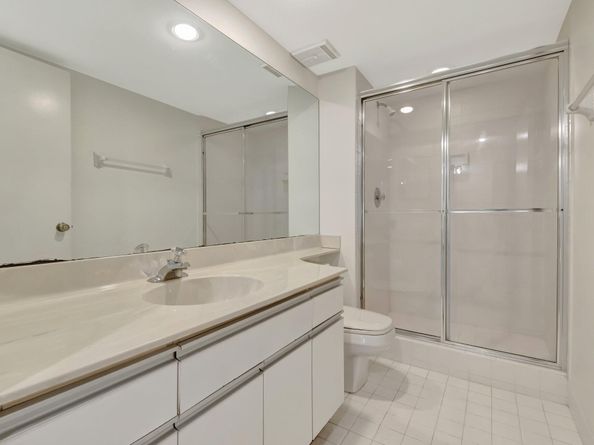 7509 Glendevon Lane 1005, Delray Beach FL 33446