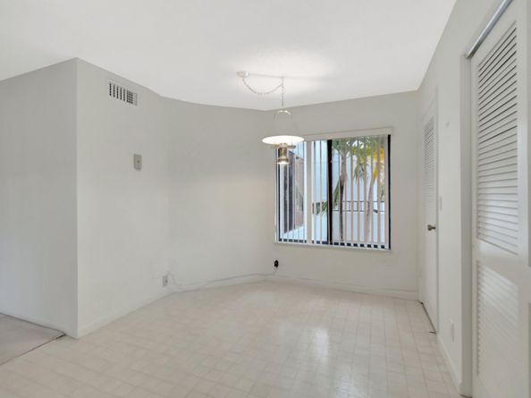 7509 Glendevon Lane 1005, Delray Beach FL 33446