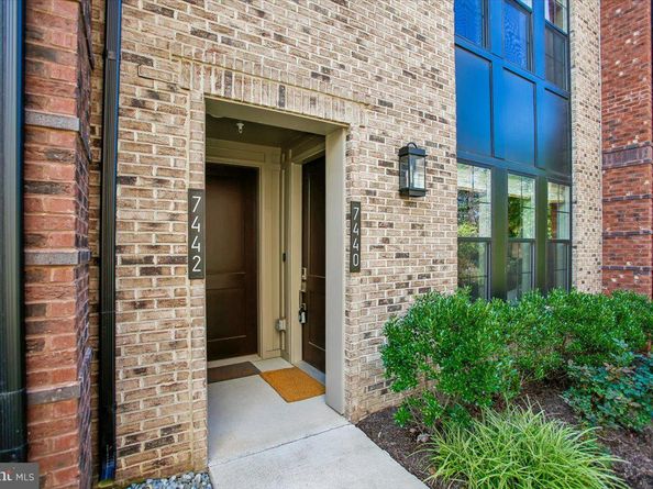 7440 Backett Wood Terrace 503, Mclean VA 22102