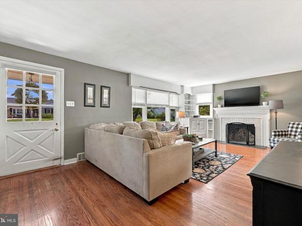 611 Arlingham Road, Flourtown PA 19031