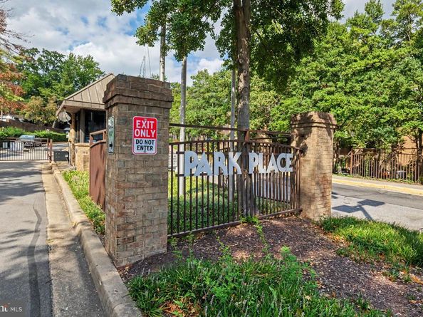 3099 Hawthorne Drive NE 3099, Washington DC 20017