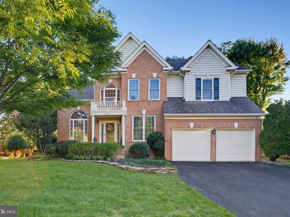 3852 Barcroft Lane, Alexandria VA 22312